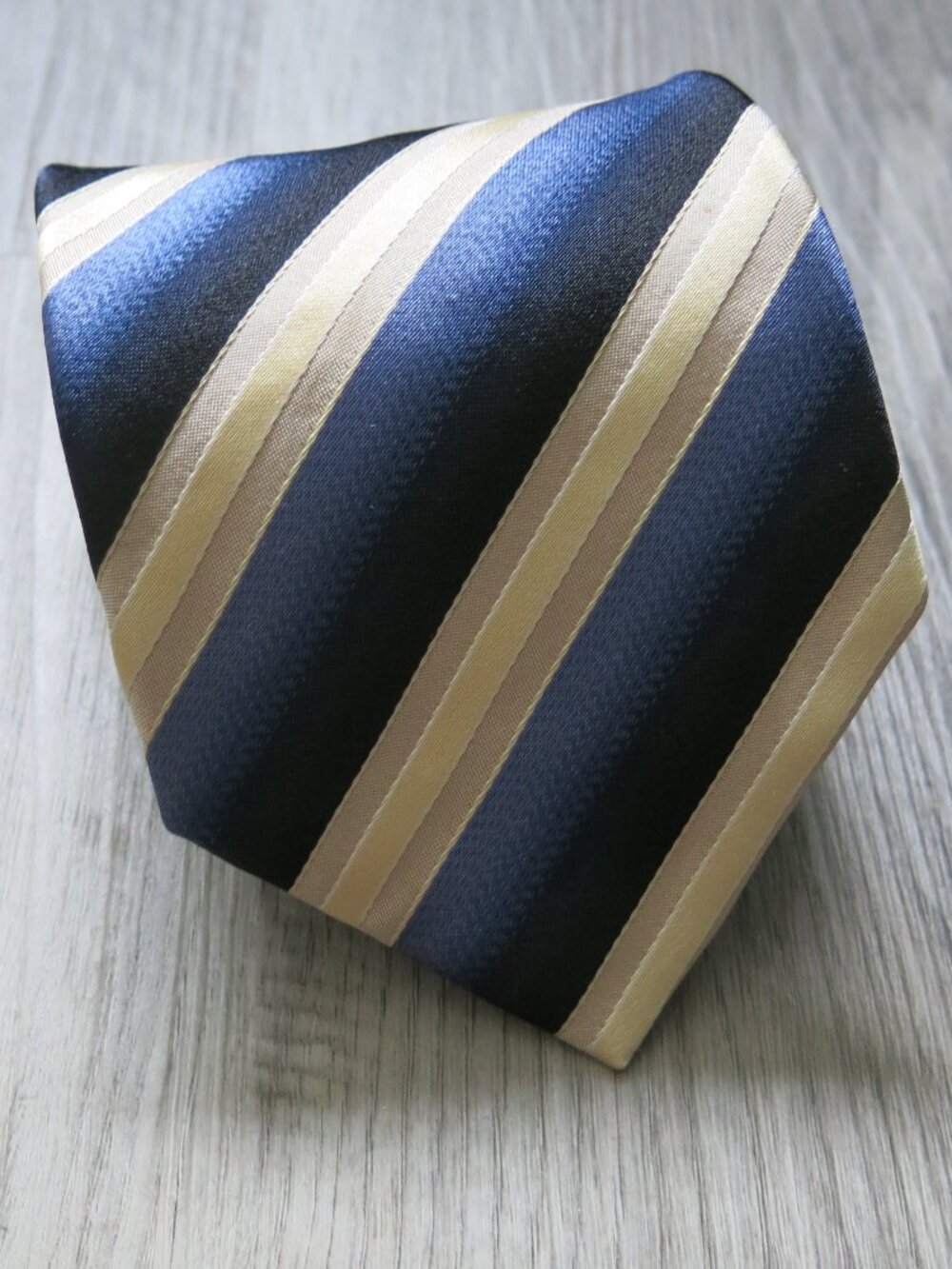 Hugo Boss Multi Color Stripe 100% Silk Men's Neck Tie